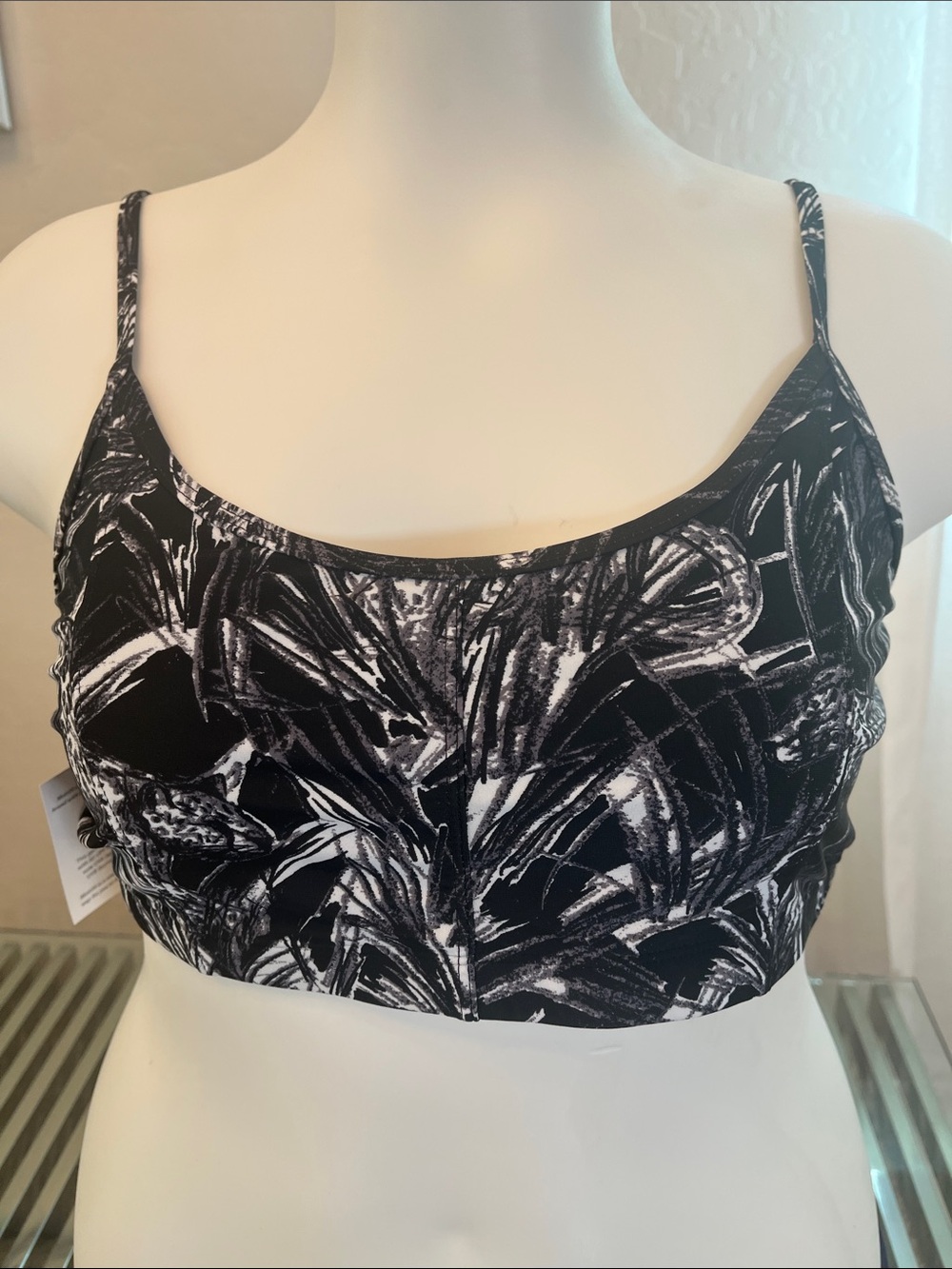 Mott50 Black & White Abstract Print Cami